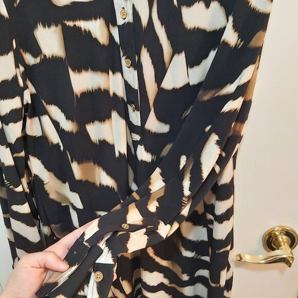 Calvin Klein longsleeve dress, size medium (M) - Picture 3 of 4